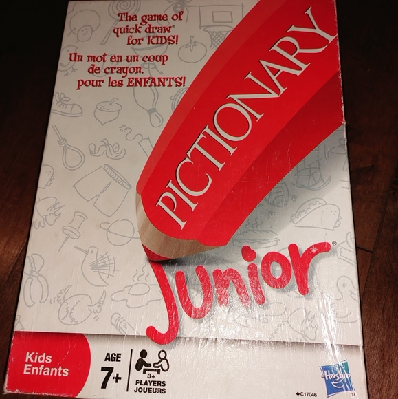 Hasbro Other - Pictionary Jr. Hasbro Bilingual Game